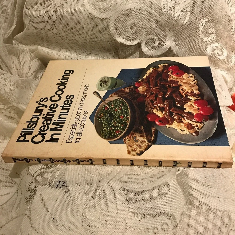 Cook Book‎ Pillsbury's Creative Cooking In Minutes 1971 Old Stand-by Recipes